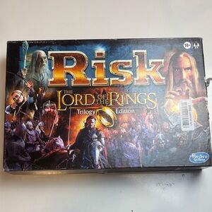 Hasbro Gaming Risk: The Lord of The Rings Trilogy Edition Strategy‎ Family Board